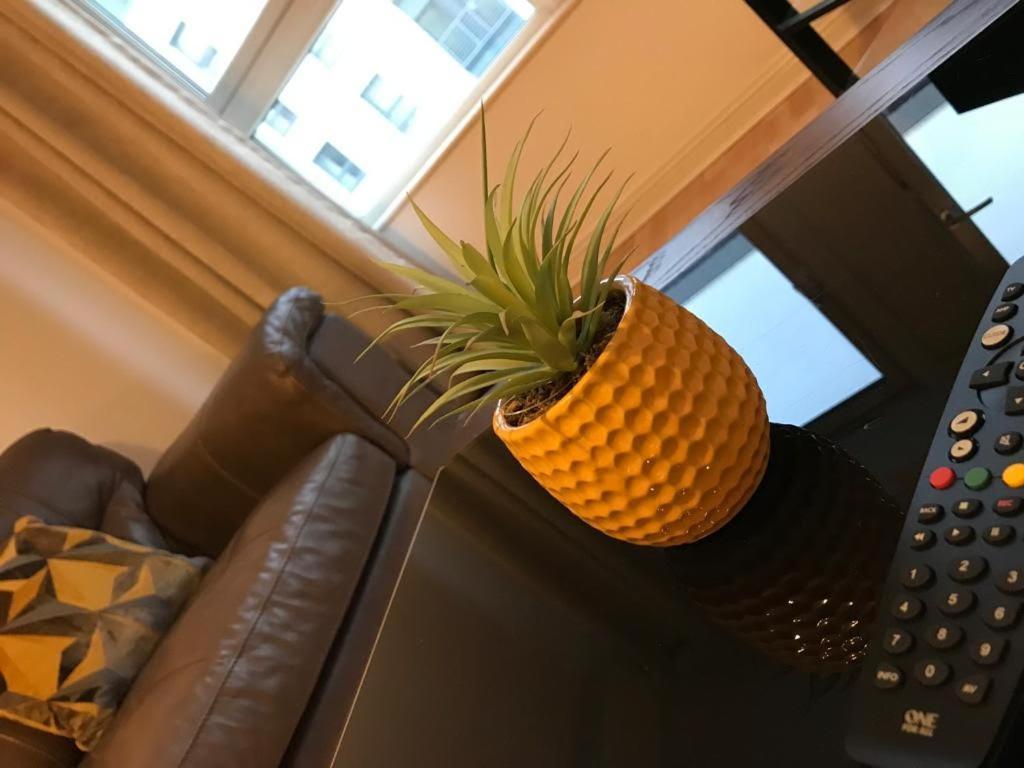 Apex Wallace St Apartment Glasgow Esterno foto